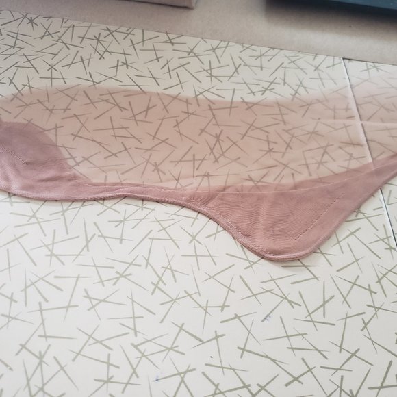 Diana Stockings - Picture 9 of 15